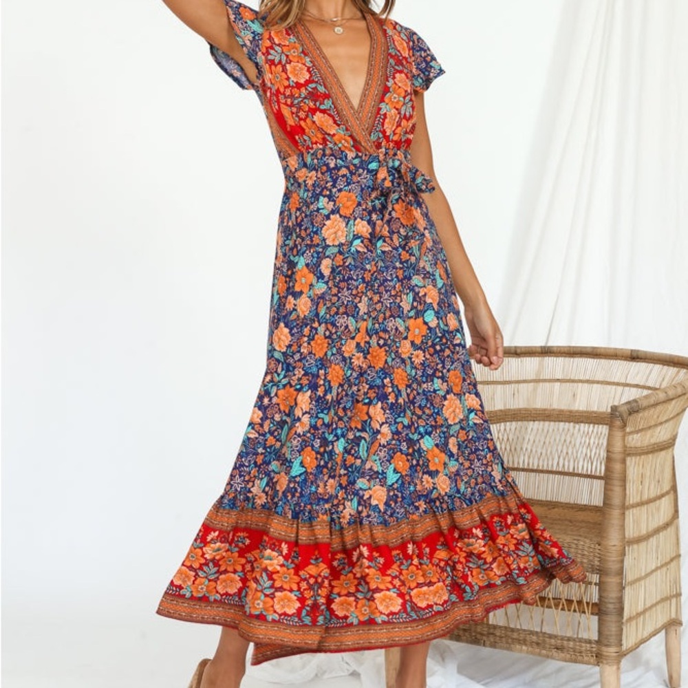 NEW! Floral V-Neck Boho Maxi Dress